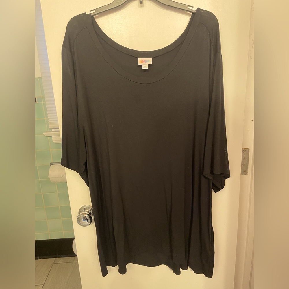 Lularoe Black Boyfriend Tee, Size XL
